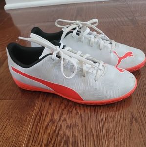 Puma kids gym shoes size 5.5C